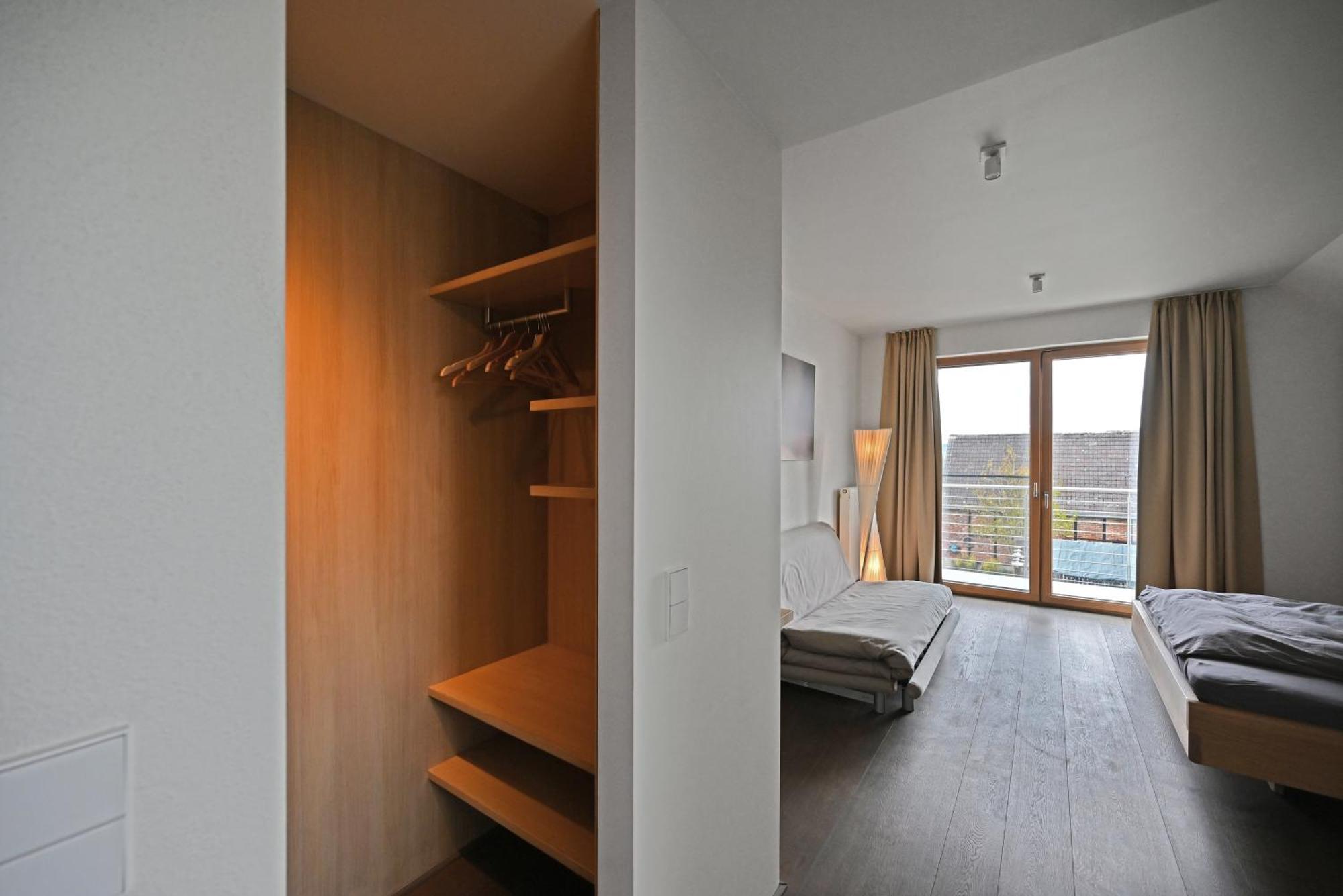 Modernes & Gepflegtes Hotelzimmer Mit Kueche! Bernstadt  Exterior foto